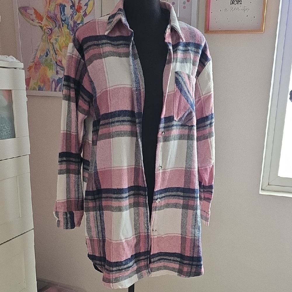 Plaid Button-Up Shirt -‎ Pink and White